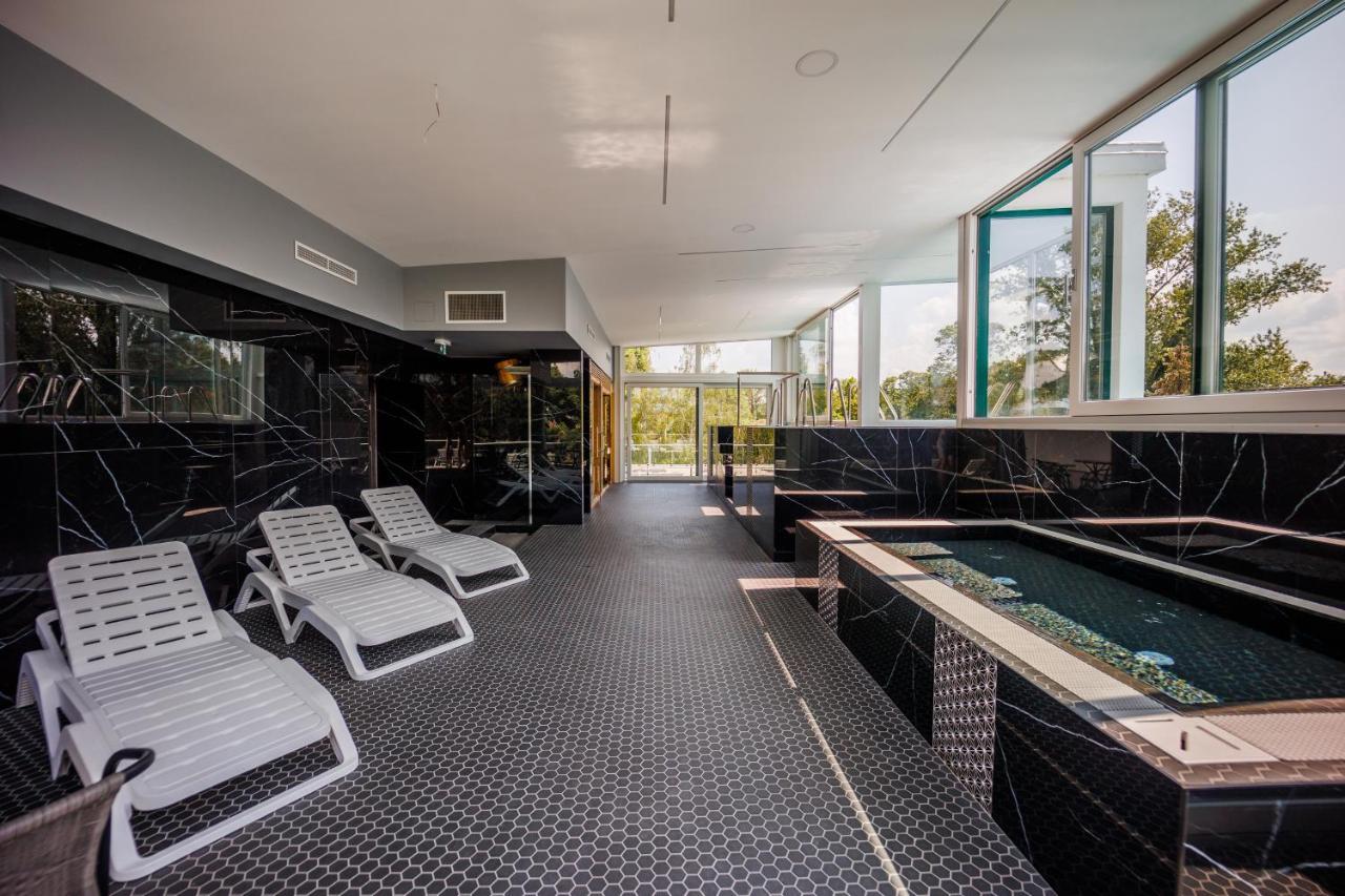 Villa Bauhaus Wellness Apartments 207 - Petiteplage 希欧福克 外观 照片