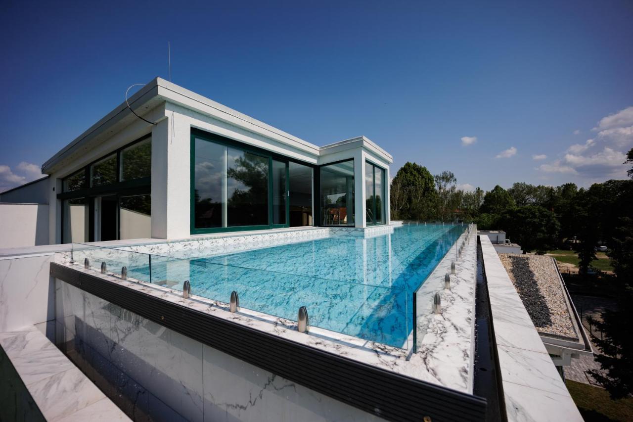 Villa Bauhaus Wellness Apartments 207 - Petiteplage 希欧福克 外观 照片