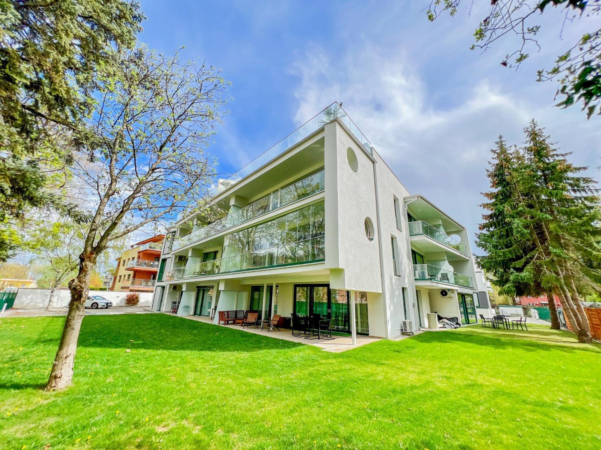 Villa Bauhaus Wellness Apartments 207 - Petiteplage 希欧福克 外观 照片
